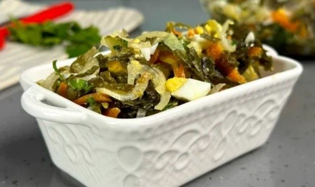 Как приготовить вкусный салат из морской капусты: секреты и советы