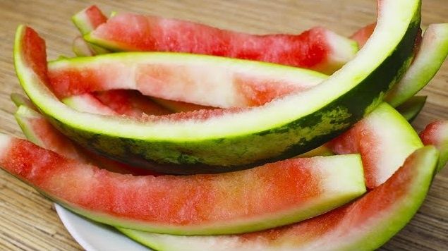 Секреты кулинарии: как создать янтарные цукаты из арбузных корок