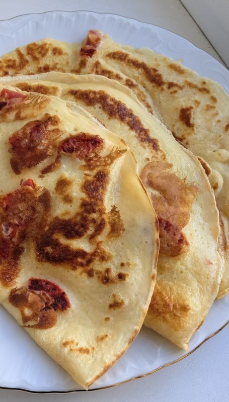 Радужные блинчики с сыром: завтрак, который удивит ваших близких