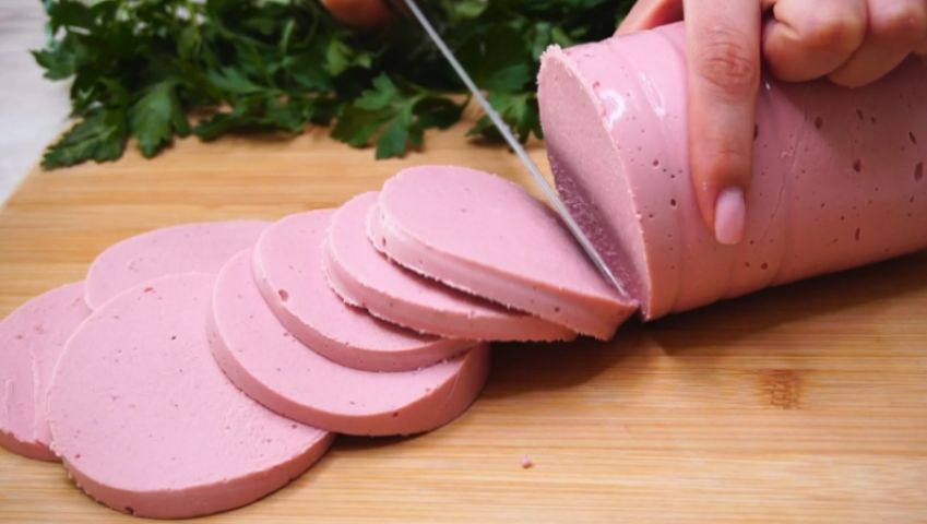 Домашняя колбаса без усилий: простой и вкусный способ приготовления