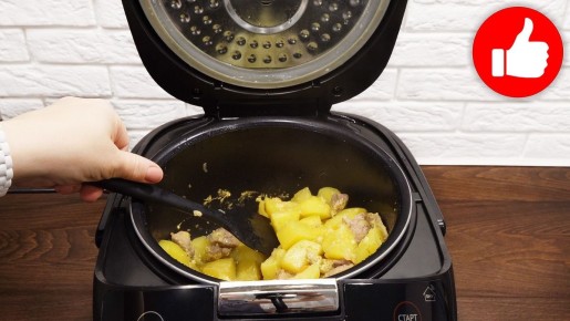 Сытное блюдо: картошка с свининой в сметанном соусе для мультиварки