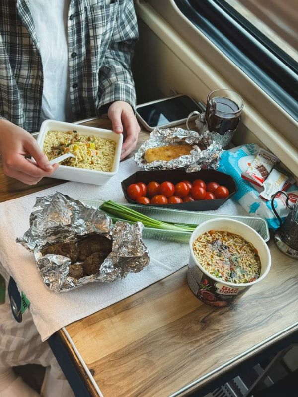 Как организовать вкусное меню для долгого путешествия на поезде