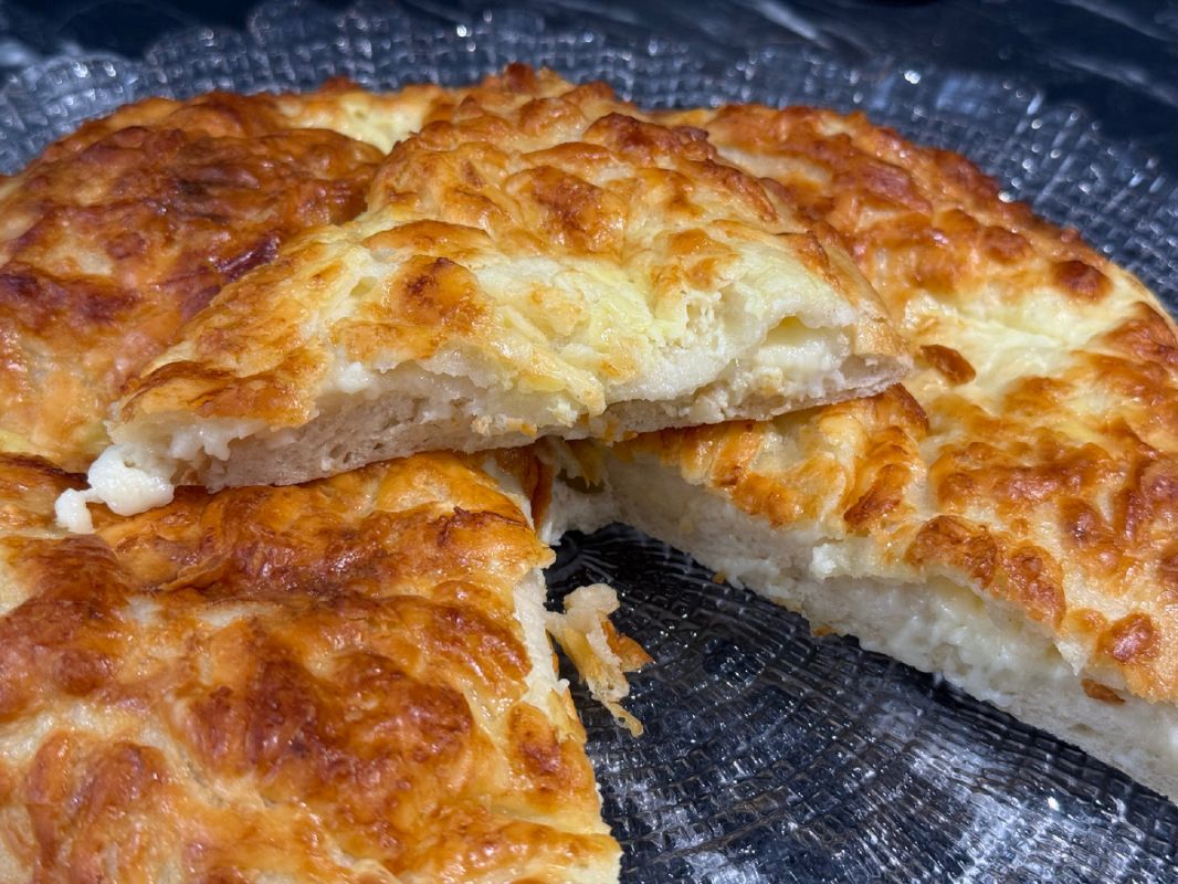 Хачапури по-мегрельски: быстрый и вкусный рецепт