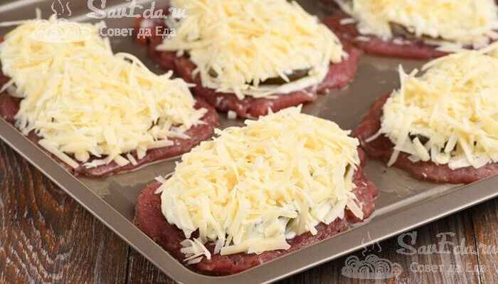 Неповторимое мясо по-французски: секретный соус, который поражает