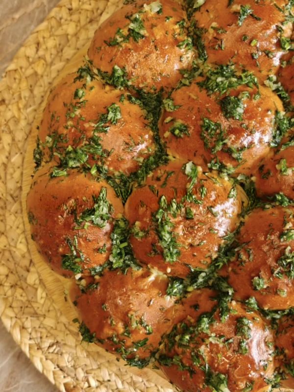 Пампушки с чесноком для аппетитного обеда