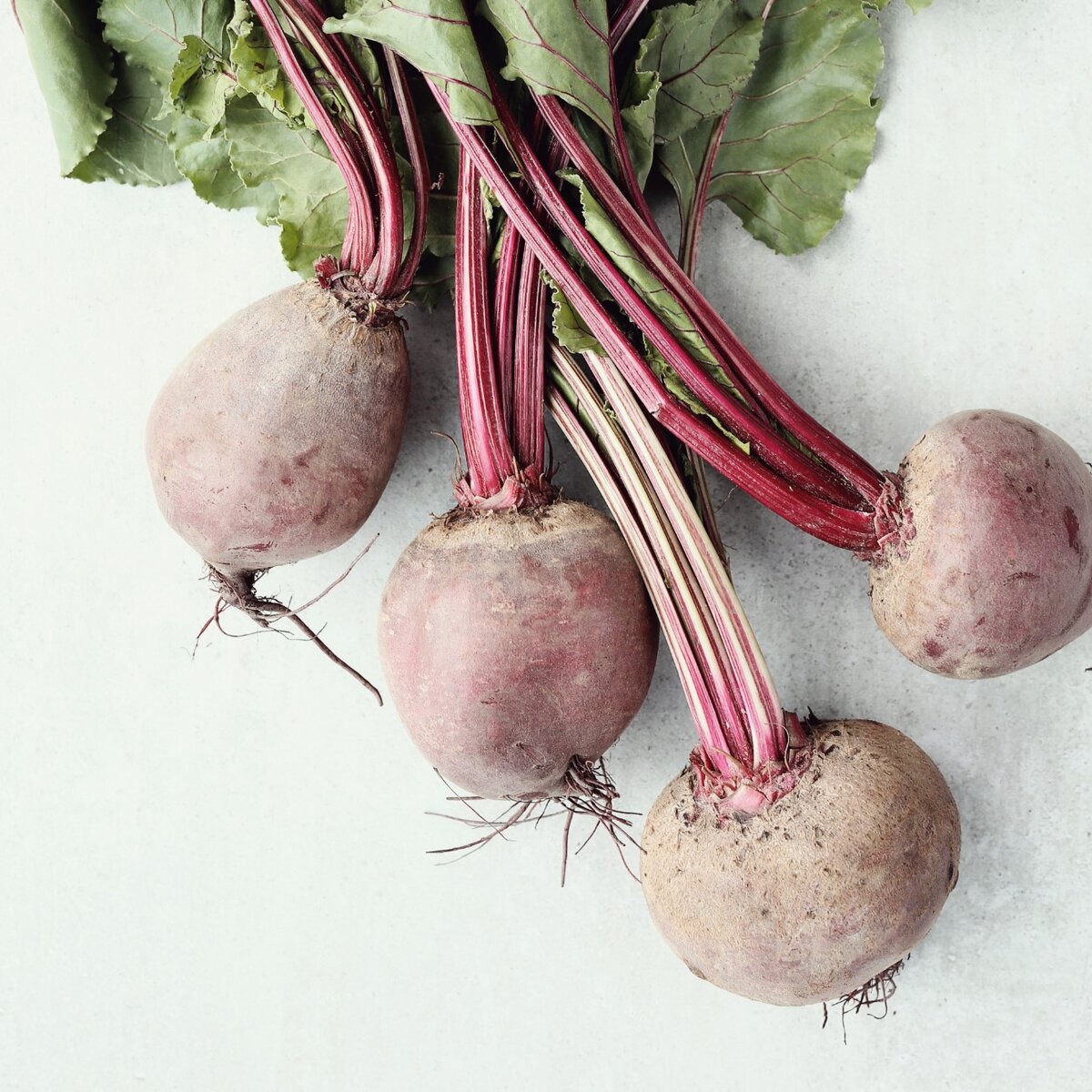 Как сохранить яркий цвет свёклы при варке: секретный ингредиент