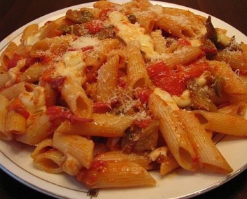 Пастное наслаждение: Сицилийская паста с баклажанами и перцем