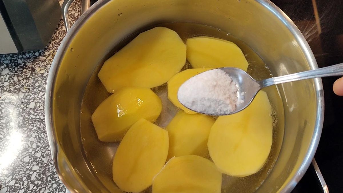 Как приготовить осетинский пирог с картошкой: секреты простоты и вкуса