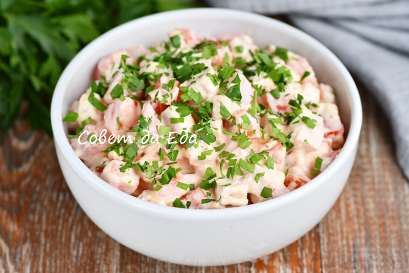 Летние мясные салаты за 10 минут: три свежих рецепта