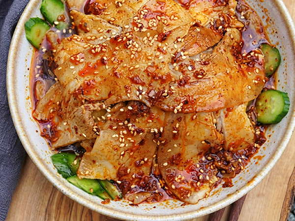 Сычуаньская свинина с чесноком и чили: холодная закуска, от которой трудно оторваться