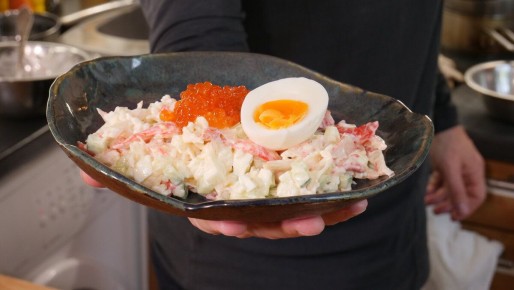 Салат посольский с крабами: рецепт из советского прошлого