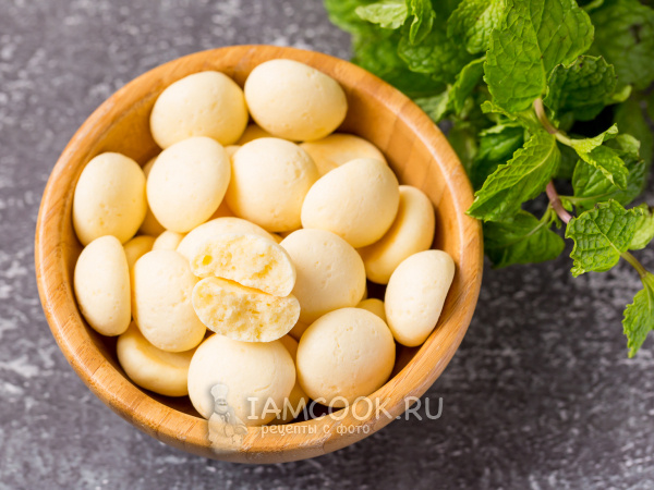 Необычное сырное печенье: закуска к вину за 15 минут