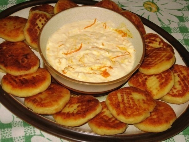 Вкусные апельсиновые сырники: легкий и яркий десерт