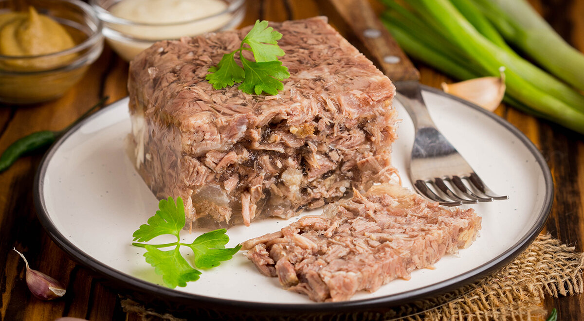 Секреты приготовления идеального холодца: от выборки мяса до идеальной прозрачности