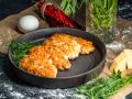 Как приготовить ароматные куриные котлеты с сыром и зеленью