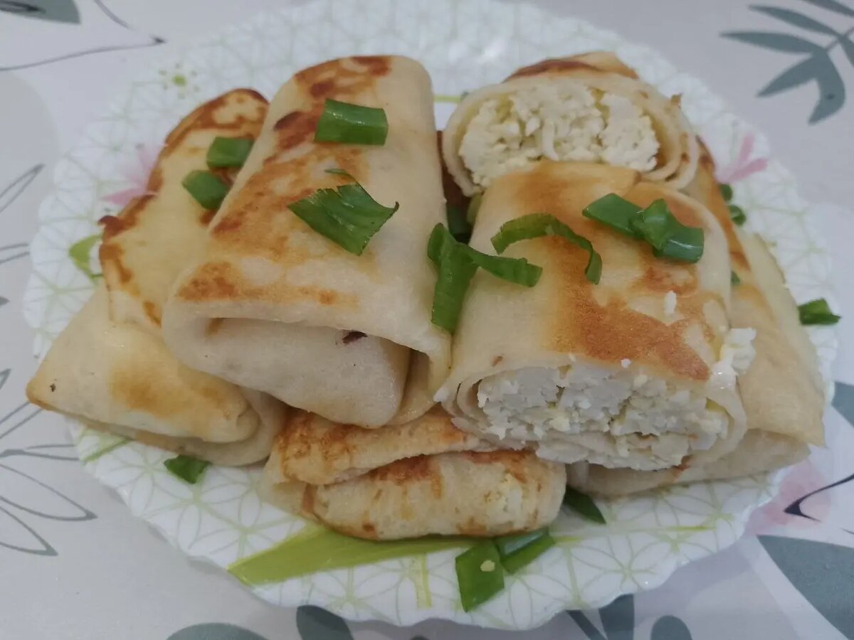 Блины с яичной начинкой: сытный и аппетитный вариант для дома