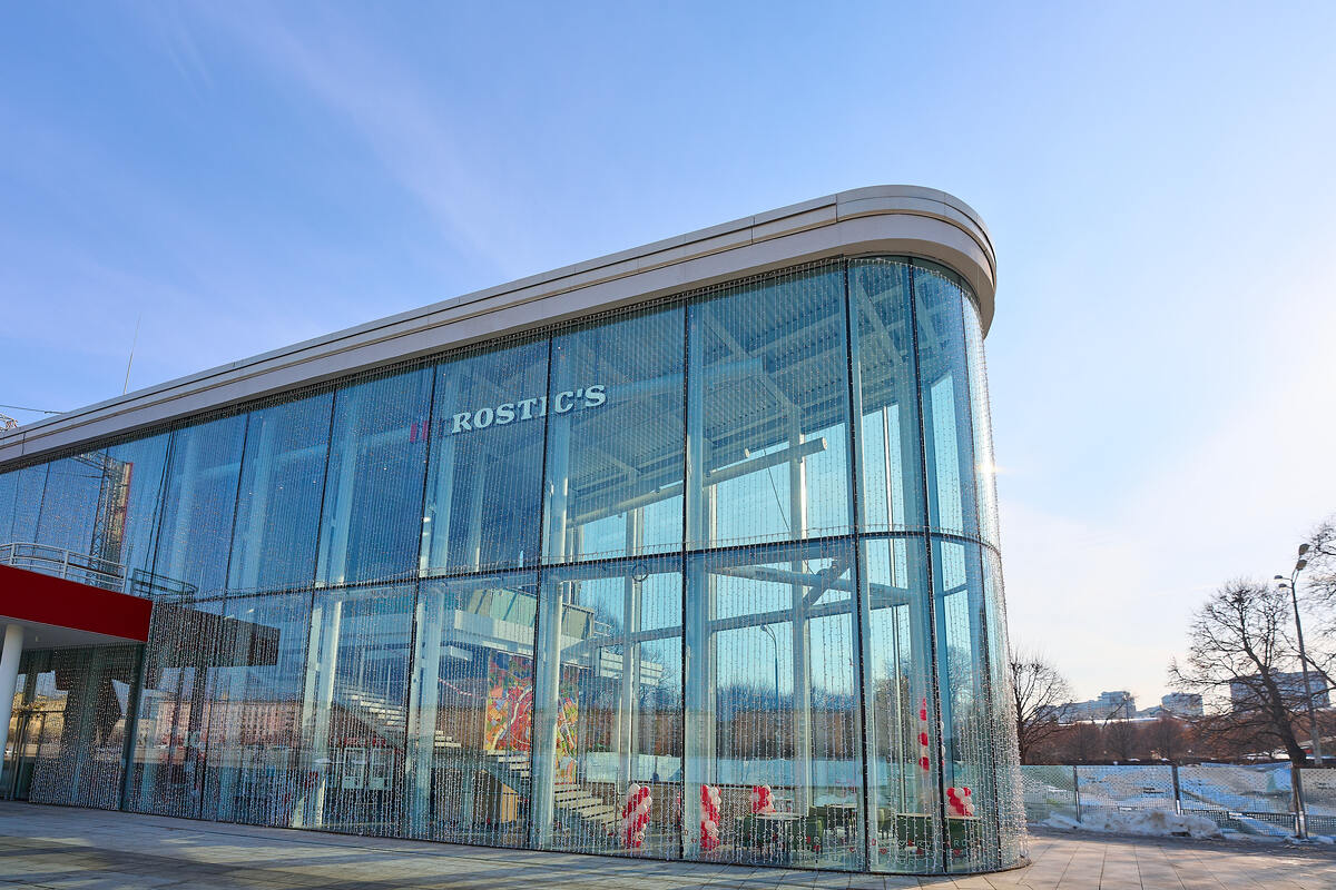 В Москве открылся новый флагманский ресторан Rostic’s на Пушкинской набережной