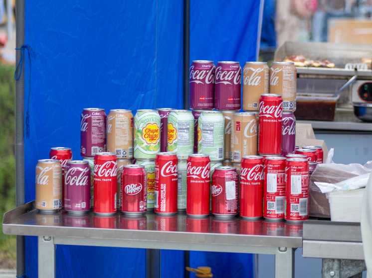 Эксперт предупреждает: газировка и энергетики могут привести к зависимости