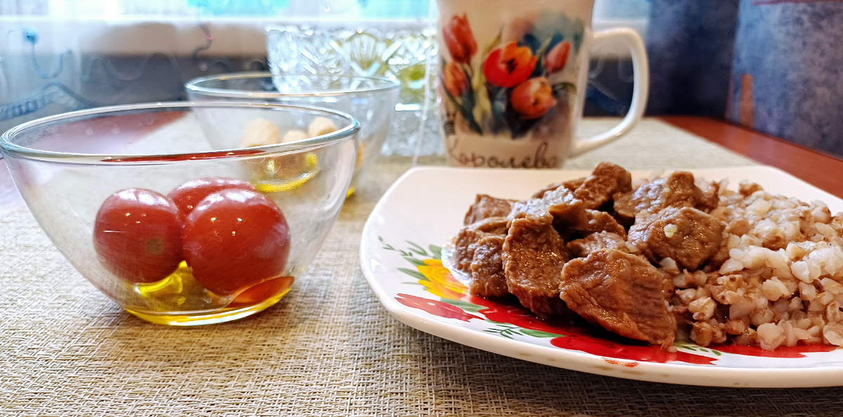 Кулинарные радости: великолепие обеда и десертов