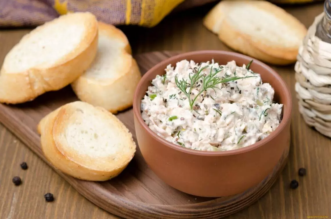 Творог с зеленью и чесноком: идеальная закуска для любого стола