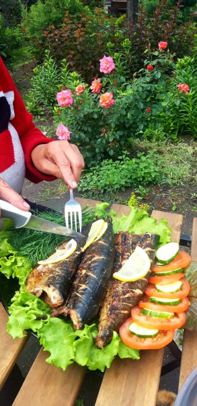 Летний вкус: Как быстро приготовить скумбрию на мангале