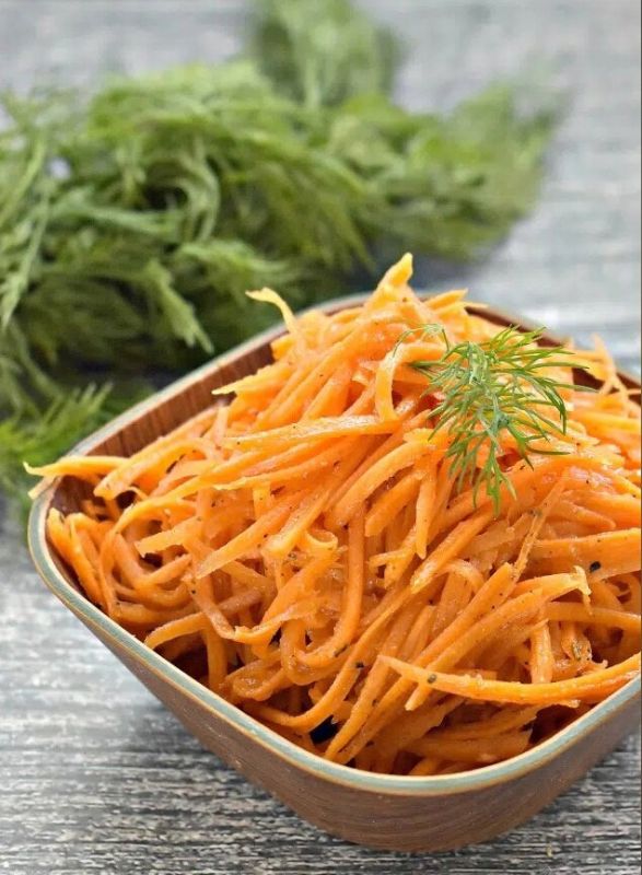 Корейская морковь: Популярная закуска, которая украсит любой стол