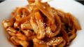Пикантные жареные кальмары с луком: быстрый и вкусный рецепт