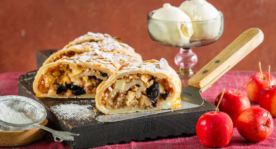 Необычайно вкусный яблочный штрудель: секреты приготовления за короткое время