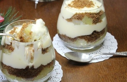 Наслаждение вкусами Скандинавии: восхитительный пряный крамбл в бокале